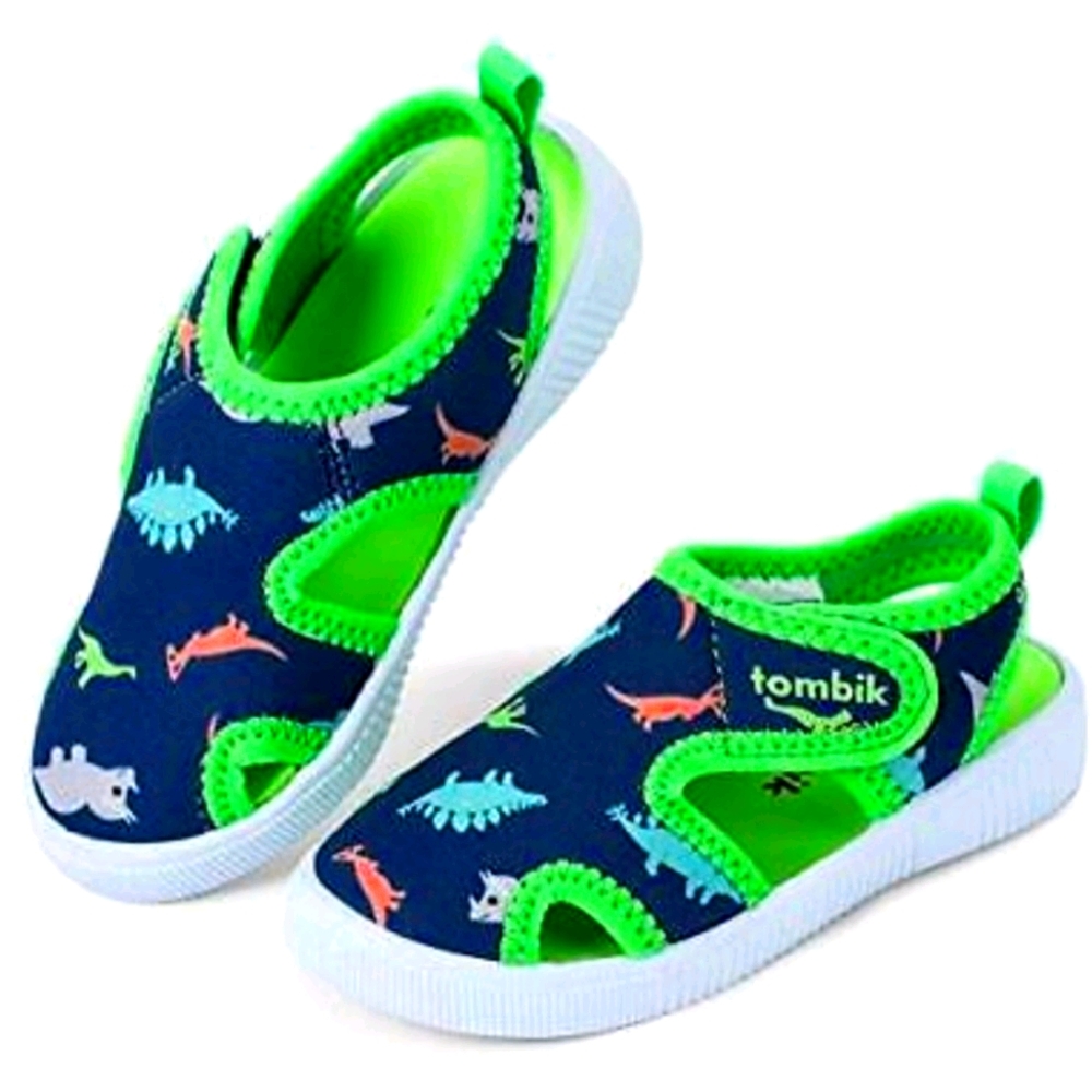 NWOT Tombik Water Shoes